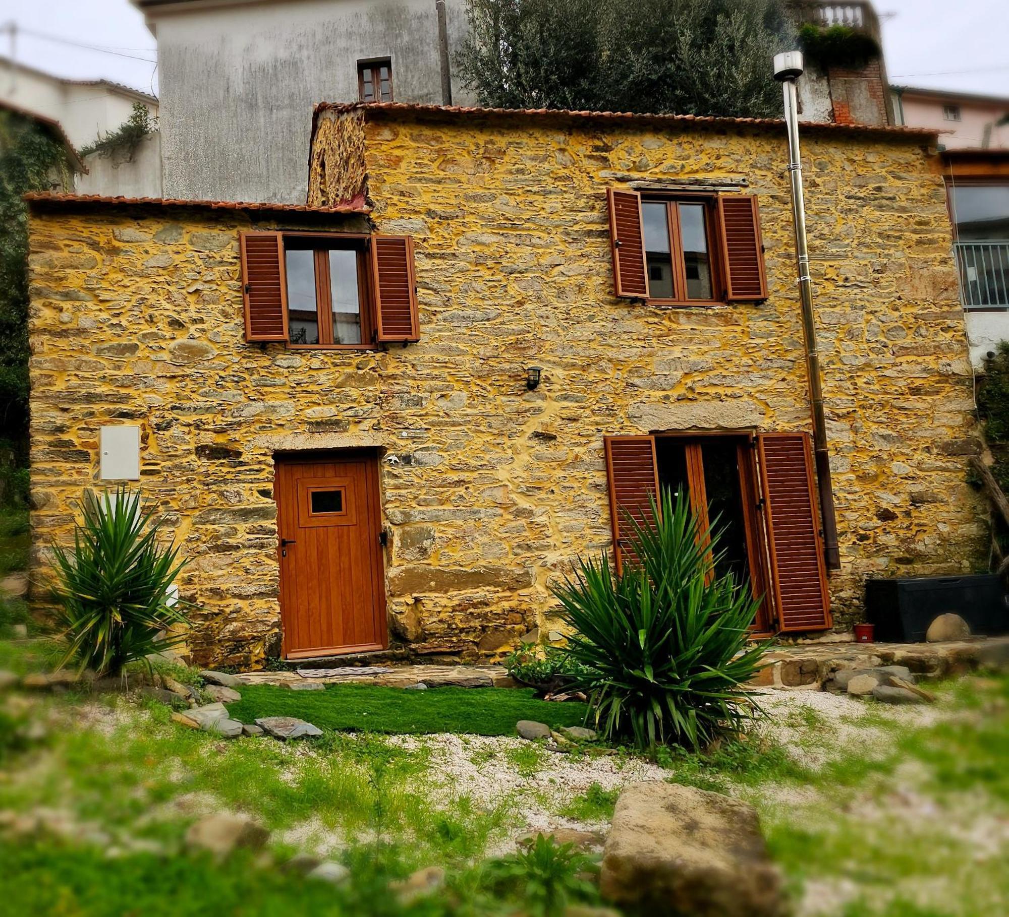 Pampihouse, Luxury Rustic House Near River パンピリョーザ・ダ・セーラ エクステリア 写真