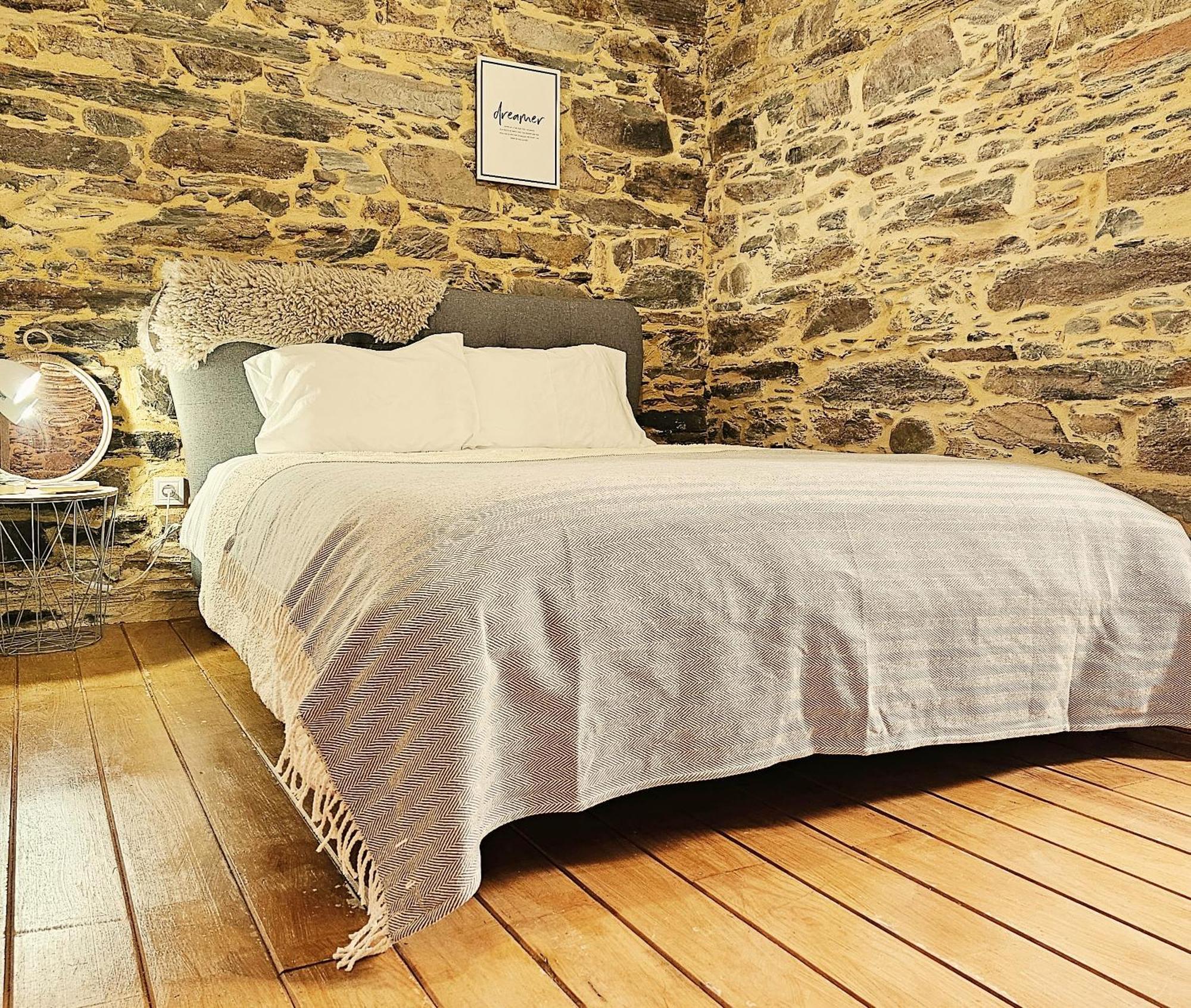 Pampihouse, Luxury Rustic House Near River パンピリョーザ・ダ・セーラ エクステリア 写真