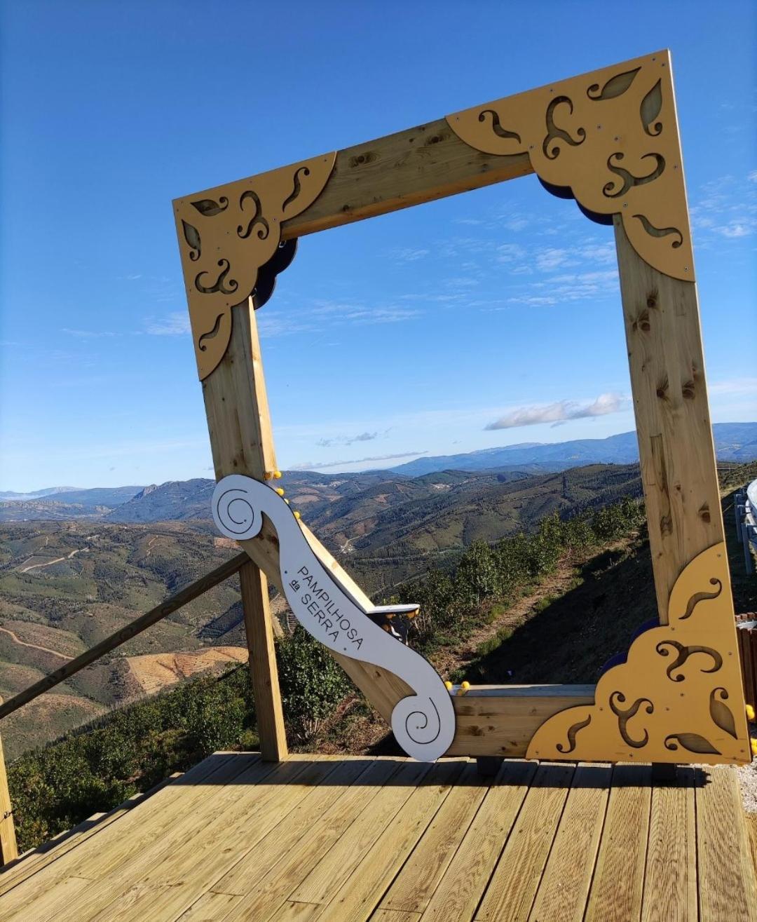 Pampihouse, Luxury Rustic House Near River パンピリョーザ・ダ・セーラ エクステリア 写真